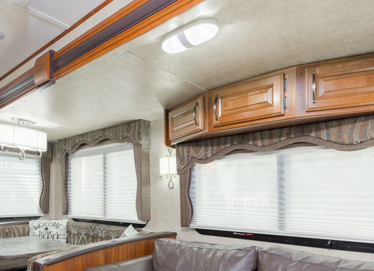 internal view of a 2015 Keystone Cougar with outdated valances